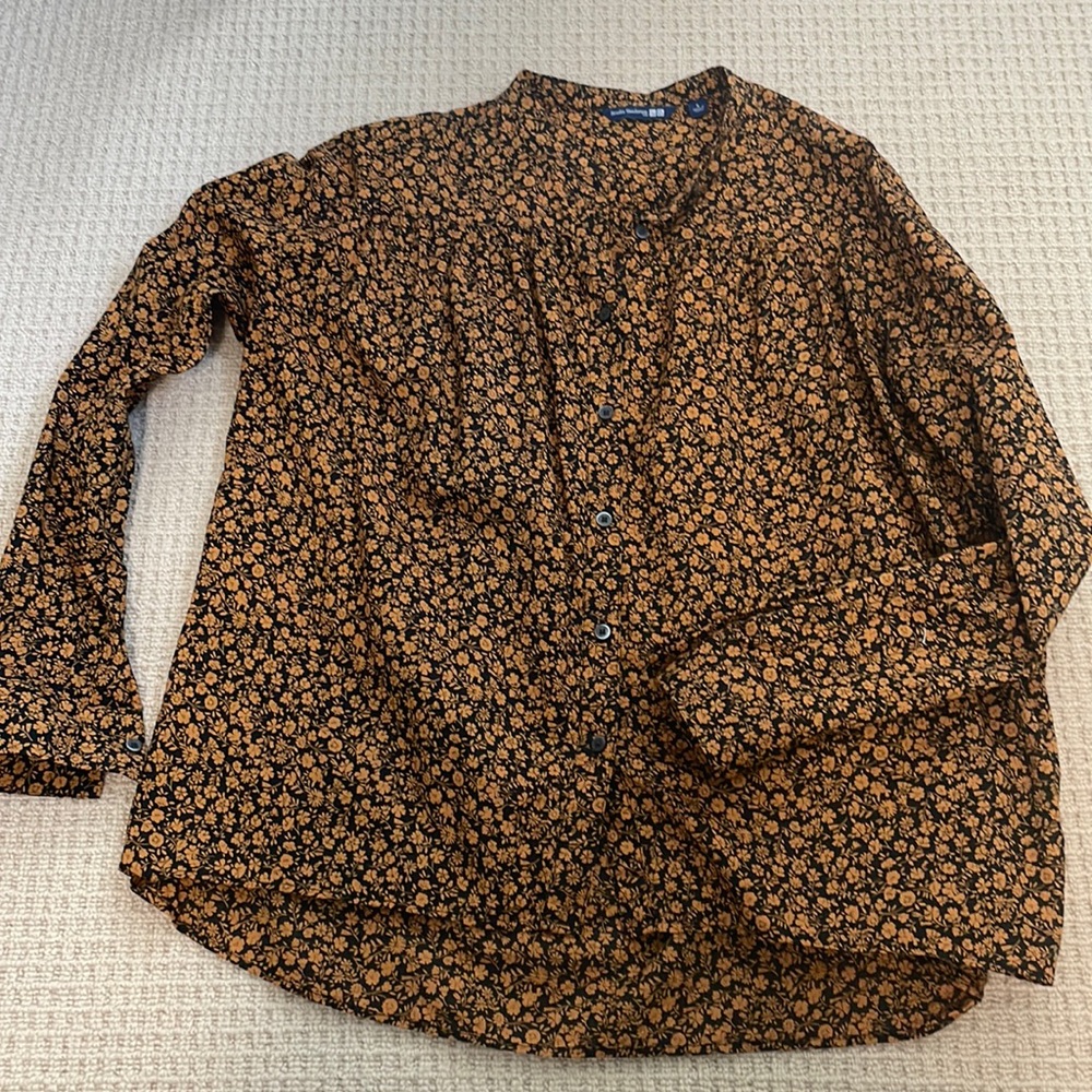 Uniqlo floral top size small